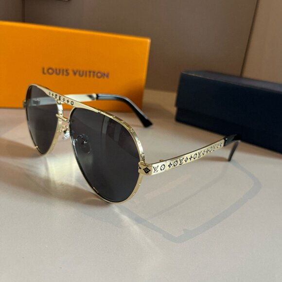Louis Vuitton Gold Metal Frame Black Sunglasses - Picture 5 of 7